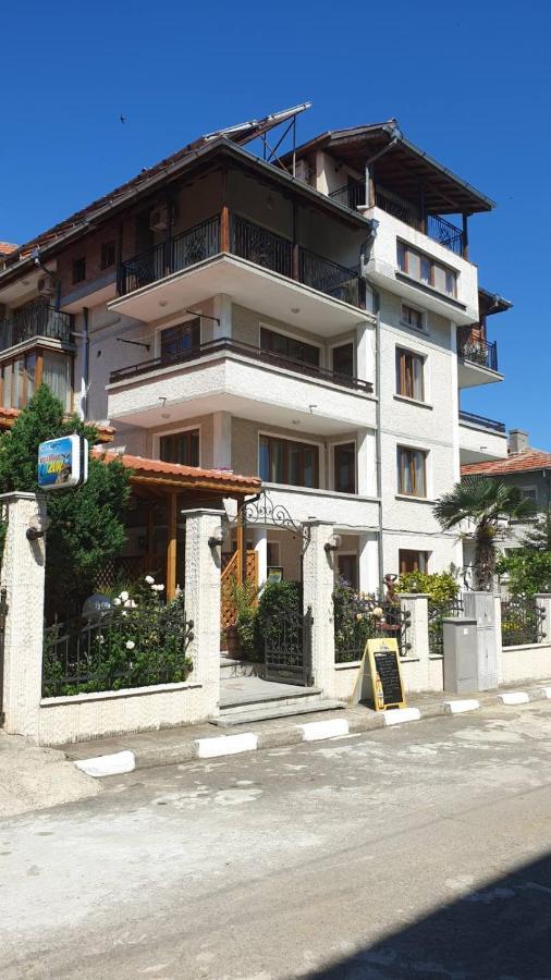 Guest House Lazur Obzor Exteriör bild