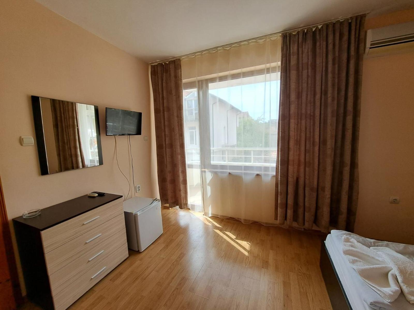 Guest House Lazur Obzor Rum bild